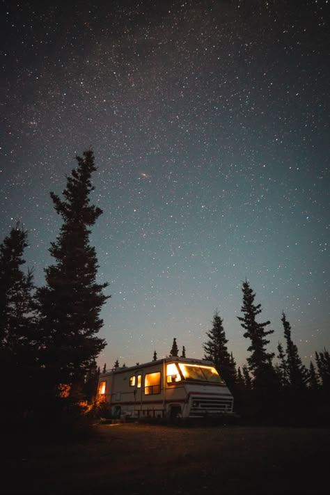 Rv Pictures, Camping Images, Adventure Life, Camping Photography, Lost In The Woods, Hotel Motel, Free Camping, Camping Life, Rv Camping