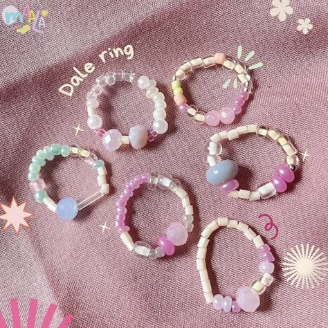 Kalung Beads, Cincin Beads, Cincin Manik Aesthetic, Gelang Manik Aesthetic, Beads Packaging, Manik Manik, Beads Ring, Diy Beaded Rings, Diy Jewelry Rings