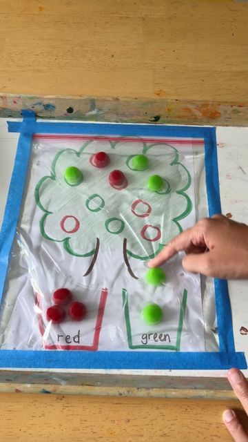 Preschool Color Activities, Kindergarten Activity, Apple Preschool, Sensory Bag, Apple Unit, Sensory Bags, Tree Day, Sensory Ideas, Apple Activities