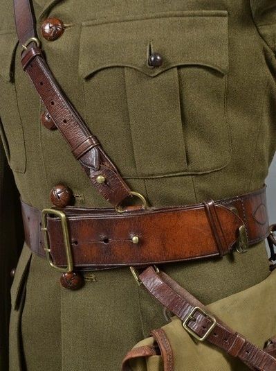 Sam Browne Belt, Thick Belt, British Army Uniform, Mode Steampunk, British Uniforms, Battle Dress, Army Uniform, Safari Style, Brown Belt