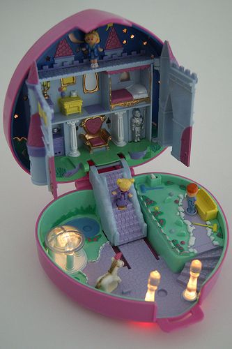 Polly Pocket World, Poly Pocket, Polly Pockets, Childhood Memories 90s, Childhood Memories 2000, 90s Toys, Nostalgic Toys, 90s Childhood, Pocket Light