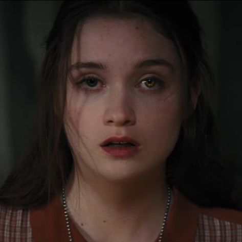 Beautiful Creatures Movie Aesthetic, Lena Duchannes Aesthetic, Lena Duchannes, Fanfiction Aesthetic, Caster Chronicles, Beautiful Creatures Movie, Alice Englert, Supernatural Fanfiction, W.i.t.c.h Art