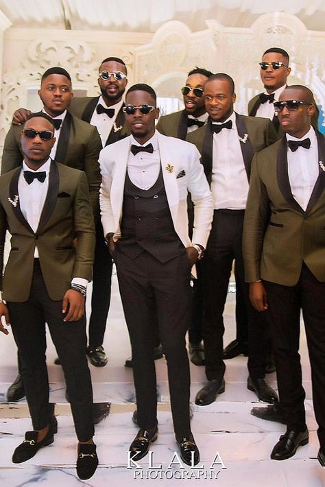 African Wedding Suits For Men, Groomsmen Outfit, Wedding Groomsmen Attire, Grooms Men, Wedding Suits Groomsmen, Groom Suits, Wedding Tux, Barcelona Wedding, Groomsmen Outfits