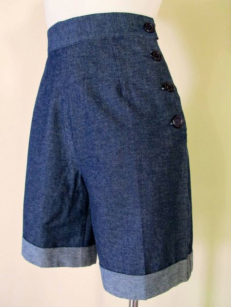 1950s Shorts, Vintage High Waisted Shorts, Outfits Mit Shorts, Pedal Pushers, Retro Shorts, 1950s Style, High Waisted Shorts Denim, Denim Shorts Women, 1950s Fashion