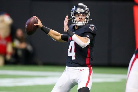 Rookie quarterback Desmond Ridder will start for the Atlanta Falcons when the team returns from their bye week to face the Saints in New Orleans this Sunday, coach Arthur Smith announced Monday. Here’s what you need to know: Smith called the move “a performance-based decision.”... Desmond Ridder Falcons, Desmond Ridder, Marcus Mariota, Matt Ryan, College Football Playoff, The Saints, Final Four, Knee Injury, Nfl Draft