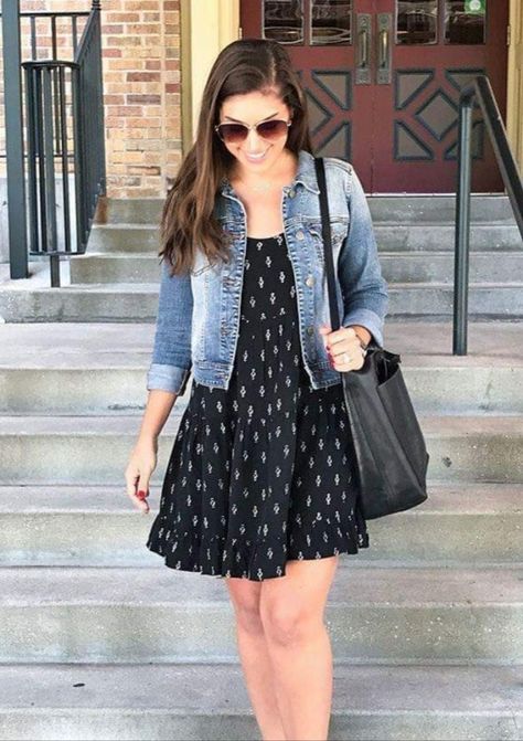 Madewell Tote, Western Wardrobe, Jacket Outfit Women, Casual Frocks, Frock Fashion, Moms Fashion, Stylish Short Dresses, Denim Jacket With Dress, Trendy Dress Outfits