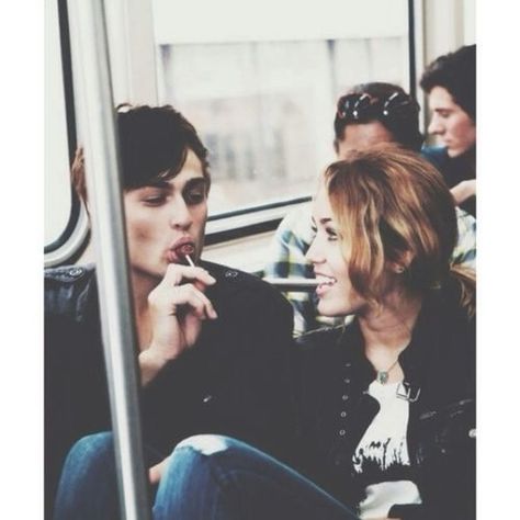 Miley and Douglas Kyle Lol, Old Miley Cyrus, Miley Stewart, Douglas Booth, Tootsie Pop, Romantic Photography, Movie Couples, The Best Films, Romantic Movies