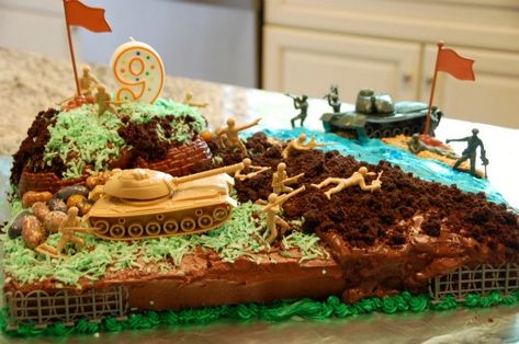 army-party-cake Army Birthday Cakes, Army Themed Birthday, Marine Cake, Army Cake, Army Birthday Parties, Military Cake, Army Birthday, Army's Birthday, Army Party