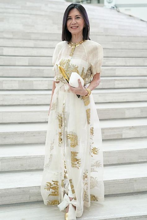 Malate Manila, Filipiniana Wedding Dress, Filipiniana Wedding, Womens Month, Master Of Ceremonies, Beautiful Clothes, Manila, My Mom, Beautiful Outfits