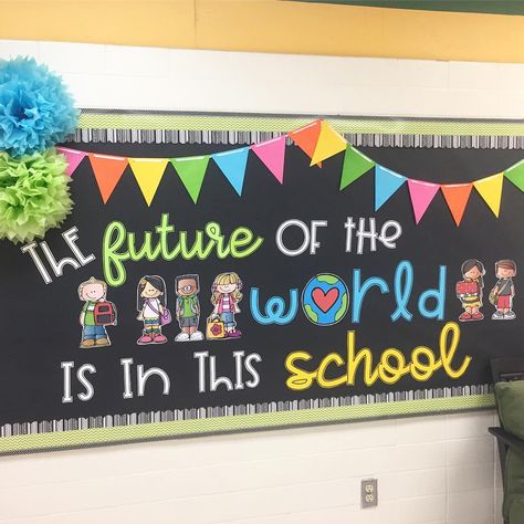 Back to School Bulletin Board Ideas - Mrs. B's Beehive Elementary Bulletin Boards, Kindergarten Bulletin Boards, Preschool Bulletin, Preschool Bulletin Boards, School Doors, Back To School Bulletin Boards, Classroom Board, School Displays, Bulletin Board Ideas