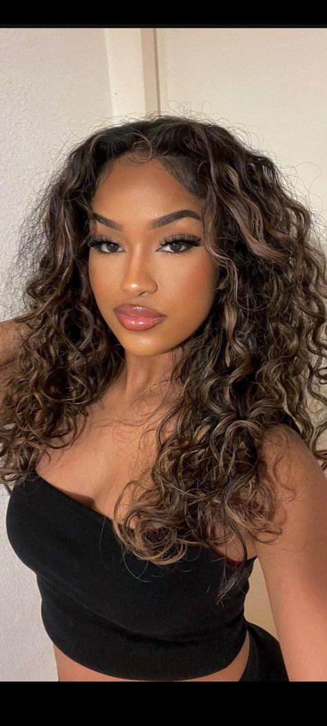 Honey Brown Hair With Highlights Wig, Curly Hairstyles Balayage, Wet And Wavy Highlight Wig, Latina Curly Hair Color Ideas, Hair Colors For Tan Skin Curly Hair, Highlights Weave Black Women, Olive Skin Balayage Hair, Dark Brown Hair With Light Brown Highlights Curly Hair, Black Curls With Highlights