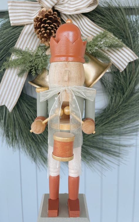 Painted Wooden Nutcracker, Painting Nutcracker Ideas, Neutral Nutcracker, Nutcracker Painting Ideas, Hand Painted Nutcracker, Nutcracker Painting, Nutcracker Story, Painted Nutcracker, Nutcracker Ideas