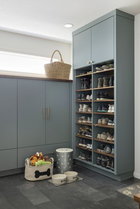 Mid-century modern mudroom Modern Mudroom, Edina Minnesota, Construction Home, Mud Room, Mid Century Modern House, Red Oak, Interior Design Services, Image Gallery, Modern House Design