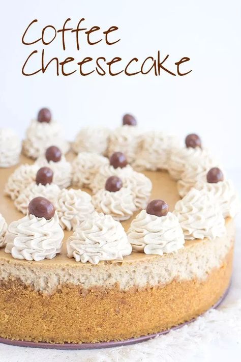 Best Baked Cheesecake Recipe, Chocolate Covered Espresso Beans, Christmas Cheesecake, Coffee Cheesecake, Keto Coffee, Baked Cheesecake Recipe, Cheesecake Bars, Savoury Cake, Coffee Flavor