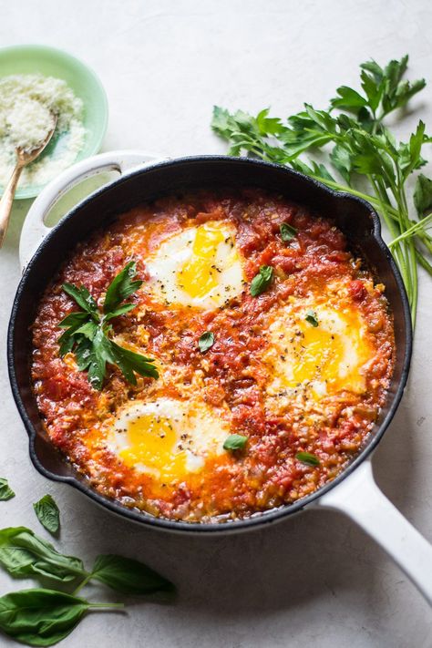 Fresh Tomato Eggs in Purgatory | Sarcastic Cooking Tomato Eggs, Entree Ideas, Eggs In Purgatory, Moroccan Dishes, Fresh Tomato Sauce, Tomato Season, One Skillet Meals, One Skillet, Summer Tomato