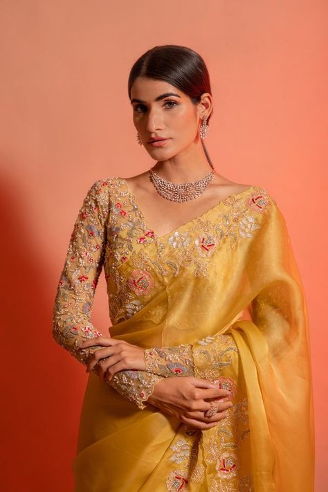 Yellow Organza Saree Blouse Designs, Yellow Bollywood Aesthetic, Brown Clothes, Saree Wearing, Shadi Dresses, Saree Wearing Styles, Desi Outfits, Blouse Ideas, Fashionable Saree Blouse Designs