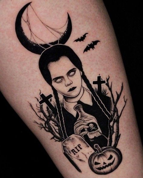 Small Movie Tattoos Ideas, Wensday Addams Tattoo, Wendsday Adams Tattoos, Wendsday Adams Tattoo Ideas, Wednesday Addams Tattoo Design, Adams Family Tattoo Ideas, Thing Tattoo Addams Family, Wednesday Addams Tattoos, Wednesday Tattoo Addams