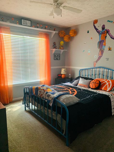 Bedroom Decor For Boys, Jam Room, Boys Room Diy, Kids Bedroom Organization, Basketball Room, Toddler Boy Room Decor, Boy Toddler Bedroom, Home Decor Wallpaper, Boys Bedroom Makeover