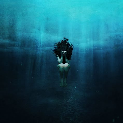 Illusion Kunst, Desenho Tom E Jerry, Underwater Art, Water Art, Underwater Photography, Dark Art, Her Hair, Art Inspo, Beautiful Art