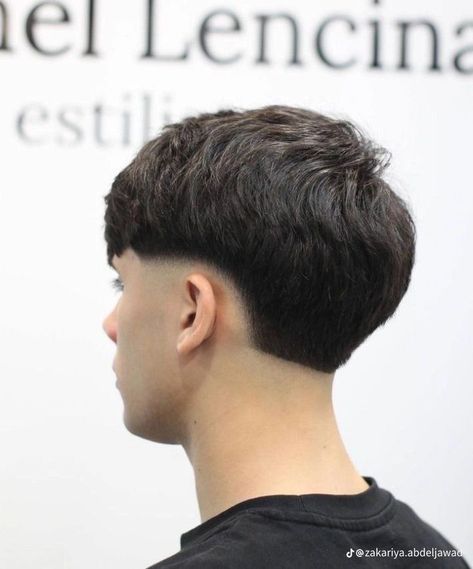 Low Taper Fade Mullet Straight Hair, Burst Fade Haircut Straight Hair, Low Mullet Fade, Taper Mullet Fade, V Mullet, Low Taper Fringe, Low Fade Mullet, Low Fade Long Hair, Taper Fade Mullet