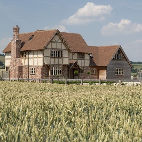 Herefordshire Countryside, Boat Images, Grand Designs Houses, House Renovation Design, Border Oak, Oak Farmhouse, Oak Frame House, Metal Barn Homes, Timber Frame House