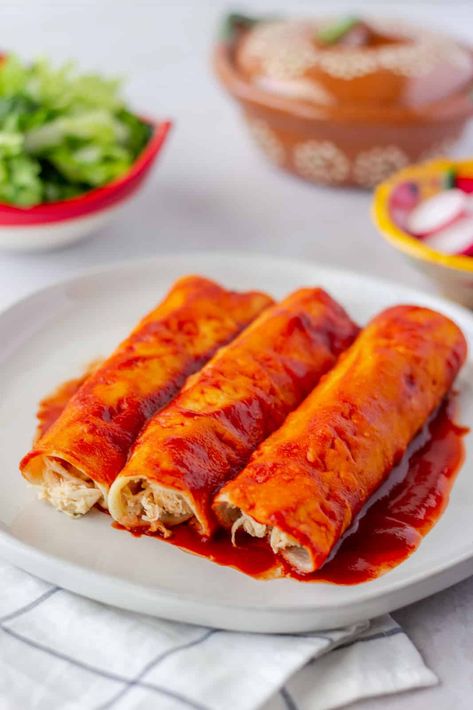 Enchiladas Michoacanas, Enchiladas Rojas, Mexican Main Dishes, Enchiladas Suizas, Red Chile Sauce, Red Enchiladas, Chile Sauce, Red Chile, Enchilada Recipes