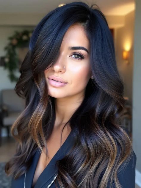 Beautiful Black Hair Color Ideas to Inspire You - Style US Ombre Black Hair, Black Hair With Lowlights, Black Hair With Brown Highlights, Black Hair Color Ideas, 20 Inch Hair Extensions, Deep Black Hair, Soft Black Hair, Black Balayage, Black Hair Ombre