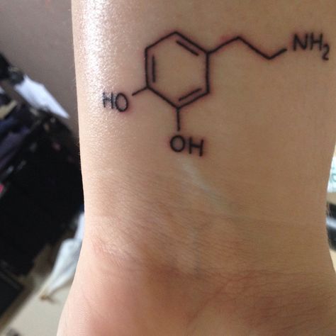 Happiness Tattoo! Dopamine Chemical Structure Tattoo. Dopamine And Serotonin Tattoo Ideas, Dopamine Molecule Tattoo, Dopamine Tattoo, Scientific Tattoo, Symbol For Happiness, Serotonin Tattoo, Science Tattoos, Dna Tattoo, Happiness Tattoo