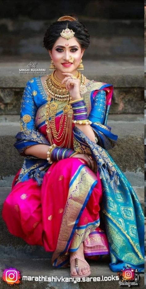 Navvari Sadi Look Poses, Lugda Photo Poses, Marathi Look Photoshoot Poses, Poses On Navari Saree, Navari Sadi Poses, Navvari Poses, Navari Saree Poses, Marathi Look Traditional, Marathi Look Photoshoot