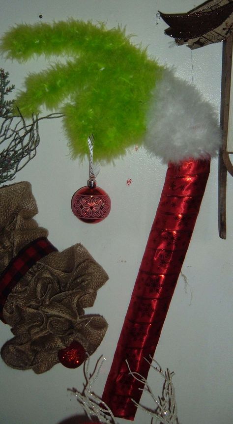 Grinch Arm With Ornament Diy, Grinch Arm With Ornament, Dollar Tree Grinch, Grinch Hand, Grinch Hands, Ornament Diy, Dollar Tree Diy, Dollar Tree, Grinch