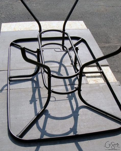 Tiled Table Top, Patio Table Redo, Tile Patio Table, Tiled Table, Patio Table Top, Diy Patio Table, Glass Patio, Small Outdoor Patios, Diy Outdoor Table