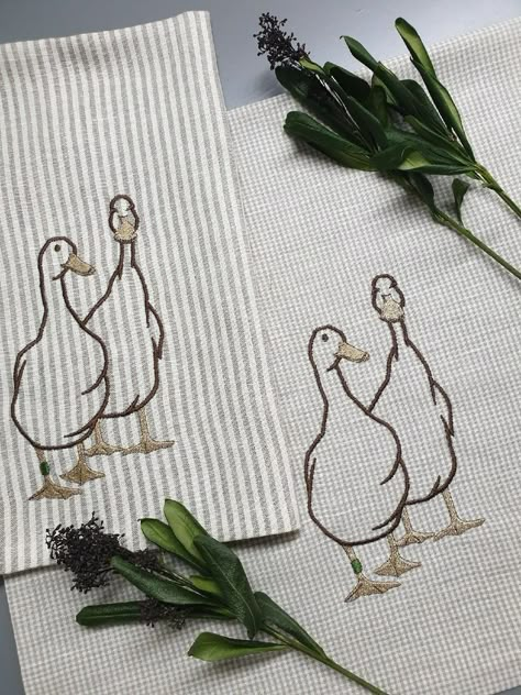 Hand Embroidery Templates, Cross Stitch Towel, Easter Stitch, Embroidery Napkins, Fabric Stamping, Hand Embroidery Projects, Hand Embroidery Pattern, 자수 디자인, Hand Embroidery Art