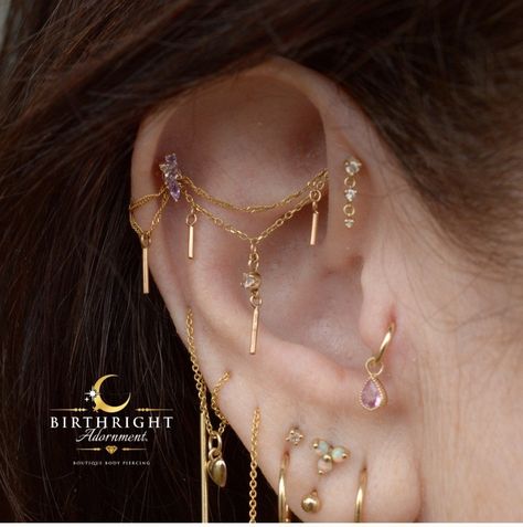 Ear Mapping, Ear Piercing Placement, Earring Styling, Chain Industrial, Cute Septum Rings, Chain Piercing, Cartilage Piercing Hoop, Piercing Aesthetic, Piercing Art