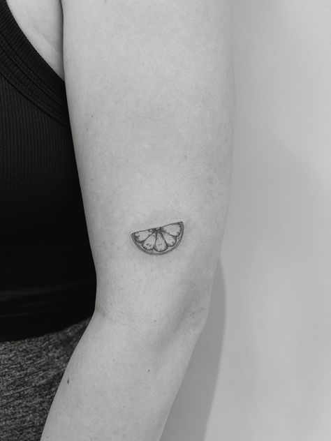 Lemon Slice Tattoo, Orange Slice Tattoo, Lemon Tattoo, Tiny Tats, Tattoo Now, Makeup Tattoos, Lemon Slice, Tat Ideas, Tattoo Inspo