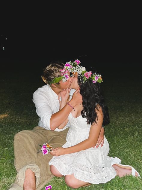 Flower Crown Outfit, Couple Boyfriend, Romantic Dream, Garden Party Birthday, Couple Things, Kestrel, 17th Birthday, Wedding Looks, Couples Photoshoot