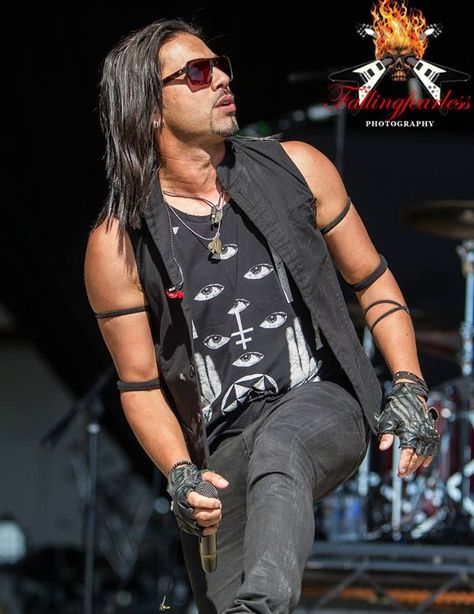 Leigh -- Pop Evil Pop Evil Band, Leigh Kakaty, Pop Evil, Rock Musicians, Rock Fest, Metal Heads, I Tunes, Rock N Roll Music, Band Pictures