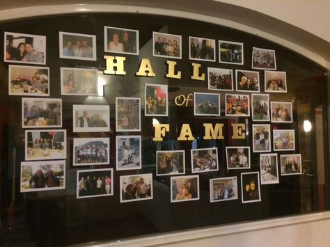 Hall Of Fame Bulletin Board, Hall Of Fame Decorations, Hall Of Fame Party Ideas, Hall Of Fame Wall Design, Wall Of Fame Ideas Offices, Wall Of Fame Design, Employee Photo Wall, Wall Of Fame Ideas, Employee Recognition Wall