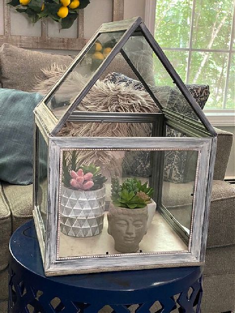 How To Make A Terrarium From Dollar Tree Frames Picture Frames Crafts, Frames Repurposed, Upcycle Frames, Make A Terrarium, Dollar Tree Frames, Diy Card Box, Candle Girl, Diy Terrarium, Small Picture Frames