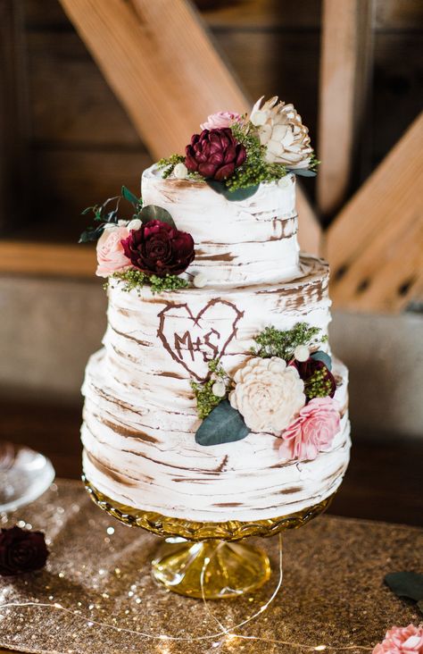 Country Wedding Cakes, Flower Cake Toppers, Country Style Wedding, Wedding Cake Rustic, Rustic Wedding Cake, Fall Wedding Cakes, Country Chic Wedding, Rustic Cake