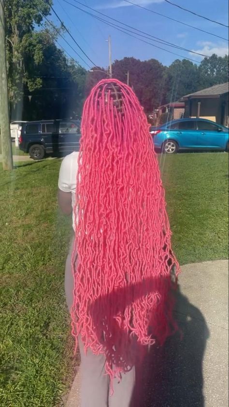 Pink Soft Locs, Color Locs Black Women, Locs Hair Styles, Pink Hair Black Women, Color Locs, Locs Black Women, Peekaboo Hair Colors, Braiding Hair Colors, Hairstyle Color