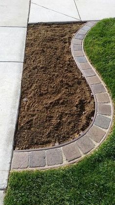 Garden edging ideas add an important landscape touch. Find practical… Garden Decking, Brick Path, Brick Walkway, Front Landscaping, Landscape Edging, Lawn Edging, Lawn And Landscape, Ideas Backyard, Landscape Designs