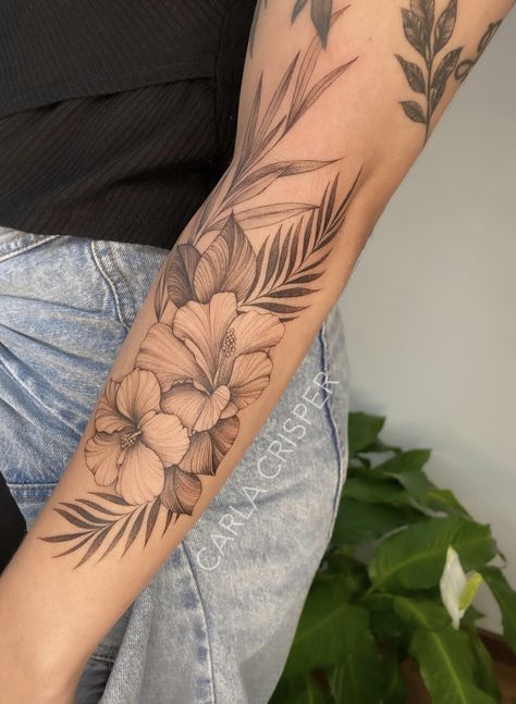 Tropisches Tattoo, Quad Tattoo, Tropical Flower Tattoos, Tattoo Ideas Female Sleeve, Hawaiian Flower Tattoos, Hibiscus Flower Tattoos, Tropical Tattoo, Hibiscus Tattoo, Feminine Tattoo Sleeves