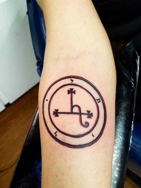 My new tattoo, Sigil of Lilith - Imgur Sigil Of Lilith Tattoo, Lilith Sigil Tattoo, Goddess Lilith Tattoo, Lilith Tattoos, Lilith Tattoo Ideas, Lilith Symbol Tattoo, Tattoo Sigil, Lilith Tattoo Art, Sigil Of Lilith