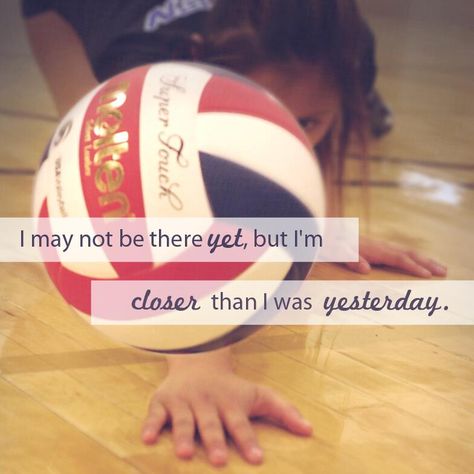 Never give up. #volleyball #courage #inspiration Volleyball Motivation, Volleyball Memes, Volleyball Humor, Volleyball Inspiration, Outfit Gym, Volleyball Quotes, Volleyball Drills, Play Volleyball, Sport Volleyball