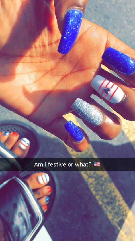 4th Of July Nails Acrylic, 4th Of July Acrylic Nails, 4th July Nails, Forth Of July Nails, Camo Wallpaper, Fourth Of July Nails, Sunflower Nails, Kiss Nails, Summer Toe Nails