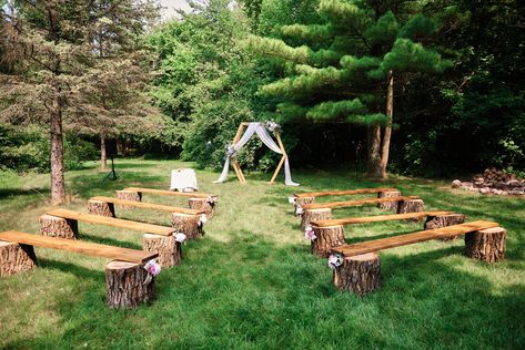 Tree Stump Benches Wedding, Wooden Log Benches Outdoor, Log Wedding Benches, Stump Seating Wedding, Wooden Bench Wedding Seating, Cheap Seating For Outdoor Wedding, Wooded Backyard Wedding, Rustic Wedding Benches, Log Seats For Wedding