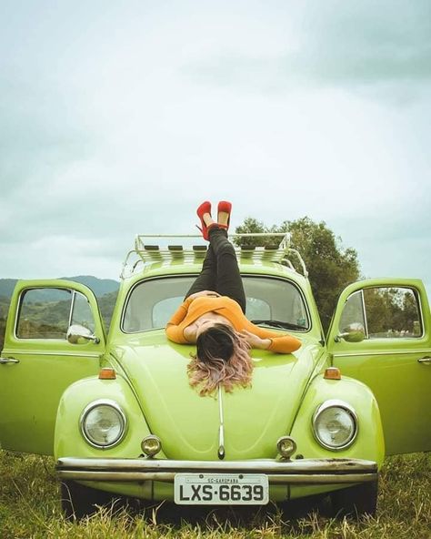 Beetle Girl, Classic Car Photoshoot, Floral Branding, Vw Beetle Convertible, Hot Vw, Bug Car, Volkswagen Bug, Beetle Convertible, Flower Photoshoot