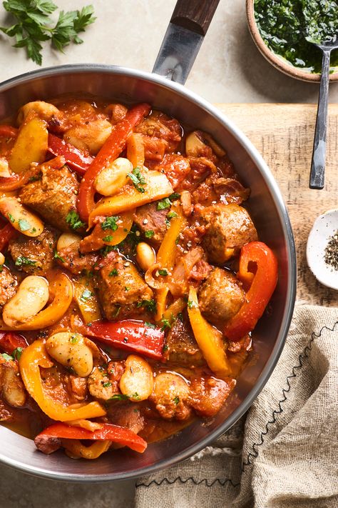 Creamy White Beans, White Bean Stew, Italian Sausages, Sausage Stew, Veggie Sausage, Sausage And Peppers, Stewed Tomatoes, Bean Stew, Hearty Stews