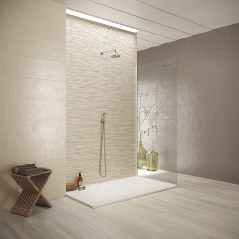 Italian Bathroom Design, Italian Bathroom, Italian Tiles, Germany And Italy, Tile Stores, Shower Room, Master Bath, Wabi Sabi, Alcove Bathtub