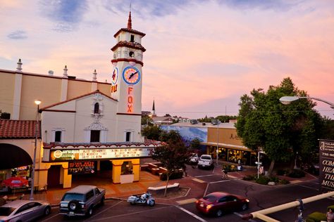 Couple Stargazing, Tulare California, Visalia California, Underground Caves, Cave System, Kings Canyon National Park, Kings Canyon, Mountain Town, Adventure Park